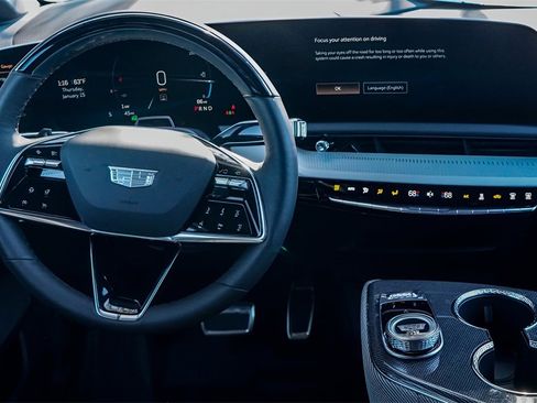 New 2025 Cadillac Optiq Luxury 2 w/ LPO, Floor Liner Package image 22