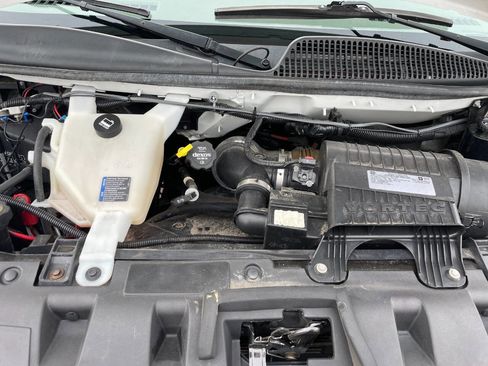 Used 2020 Chevrolet Express 3500 LT w/ LT Preferred Equipment Group image 39