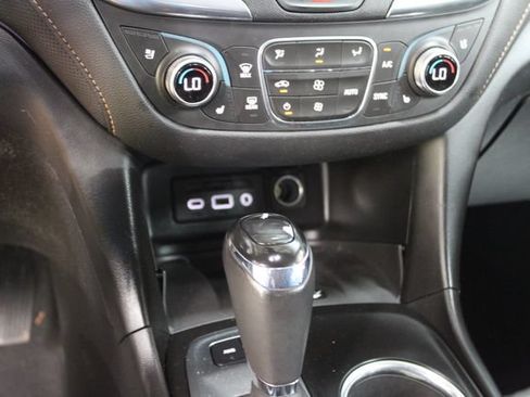 Used 2019 Chevrolet Equinox Premier w/ Premier True North Edition AWD/4WD image 20