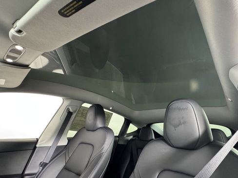 Used 2023 Tesla Model Y Long Range image 19