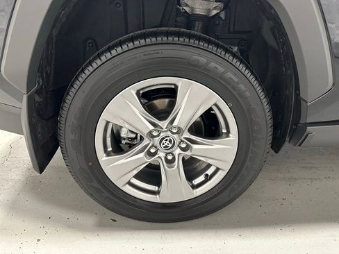 Used 2025 Toyota RAV4 XLE image 66