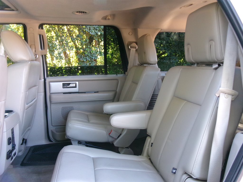 Used 2012 Ford Expedition Limited AWD/4WD image 34
