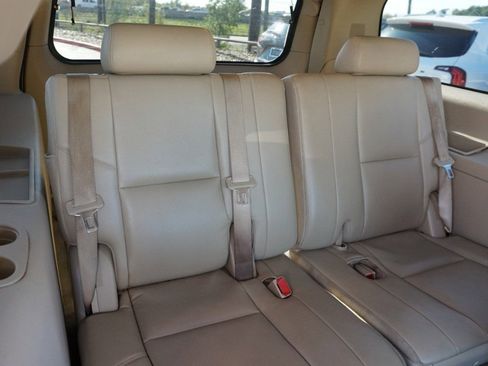 Used 2012 GMC Yukon XL Denali image 33