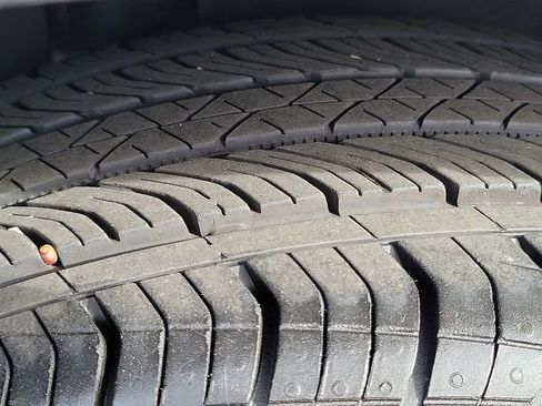 Used 2025 Chevrolet Trax RS w/ Driver Confidence Package image 27