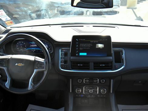Used 2023 Chevrolet Suburban Premier RWD image 41