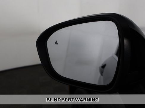 Used 2023 Mitsubishi Outlander SE Black Edition image 6