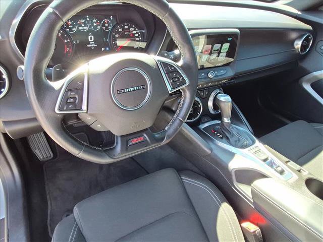 Used 2016 Chevrolet Camaro SS RWD image 10