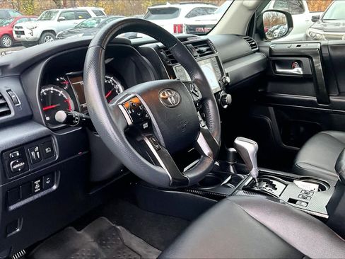 Certified 2022 Toyota 4Runner TRD Off-Road Premium image 14