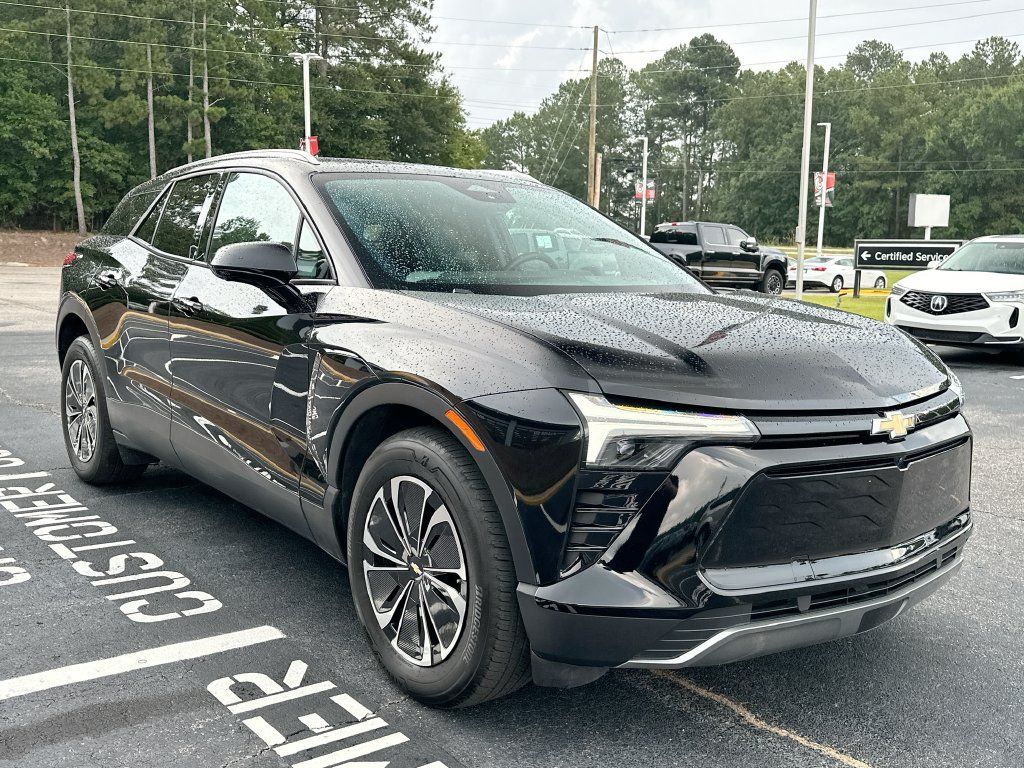 Used 2024 Chevrolet Blazer EV LT AWD/4WD image 2