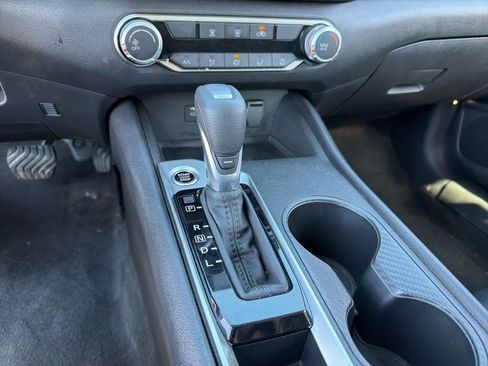 Used 2025 Nissan Altima 2.5 SV FWD image 13