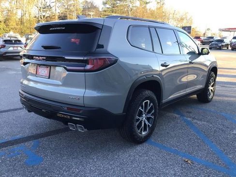 New 2026 GMC Acadia AT4 w/ LPO, Floor Liner Package AWD/4WD image 4