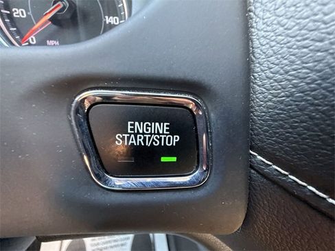 Certified 2023 GMC Acadia SLE w/ Driver Convenience Package image 16