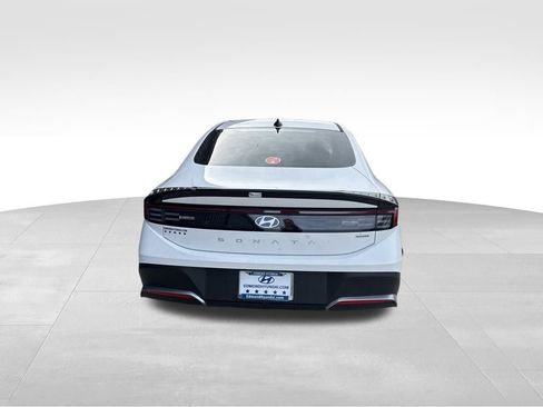 New 2026 Hyundai Sonata Blue FWD image 8