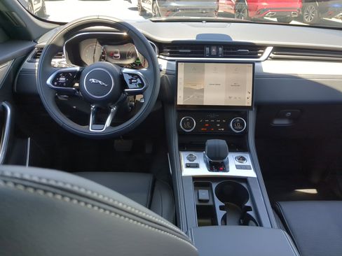 New 2026 Jaguar F-PACE R-Dynamic S image 12