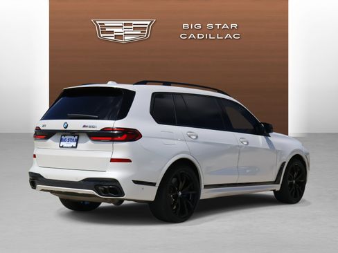 Used 2025 BMW X7 M60i image 6