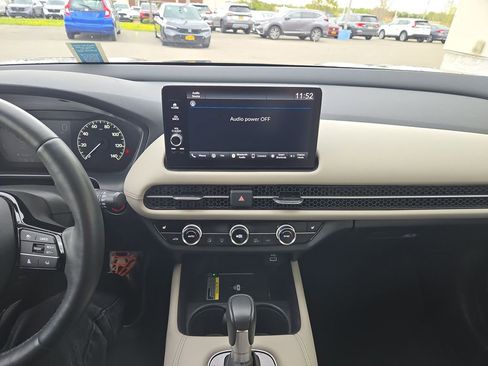 Certified 2024 Honda HR-V EX-L image 17