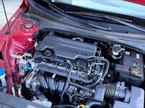 Used 2025 Hyundai Elantra SEL image 30