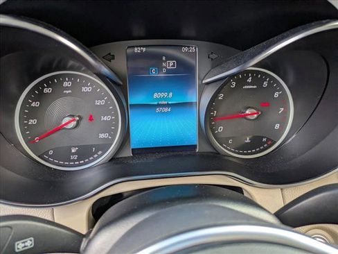 Used 2022 Mercedes-Benz GLC 300 image 8