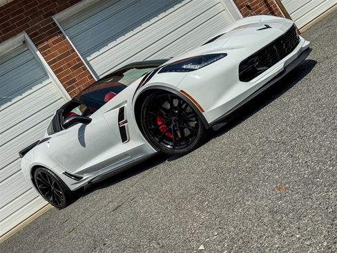 Used 2017 Chevrolet Corvette Grand Sport RWD image 31