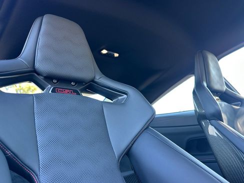 Used 2023 BMW M4 CSL image 17