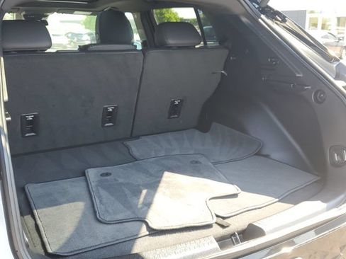 Used 2025 Chevrolet Equinox EV RS FWD image 30