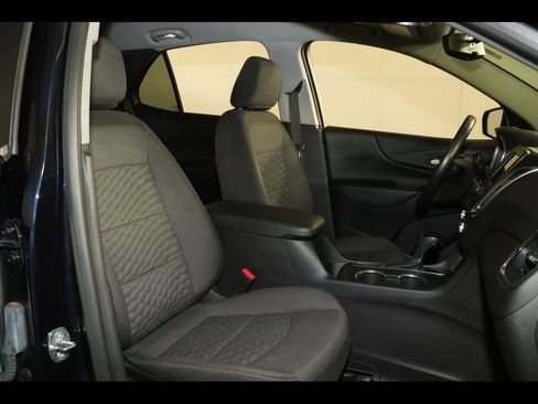 Used 2021 Chevrolet Equinox LT FWD image 28