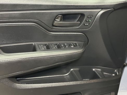 Used 2024 Honda Odyssey Sport image 21