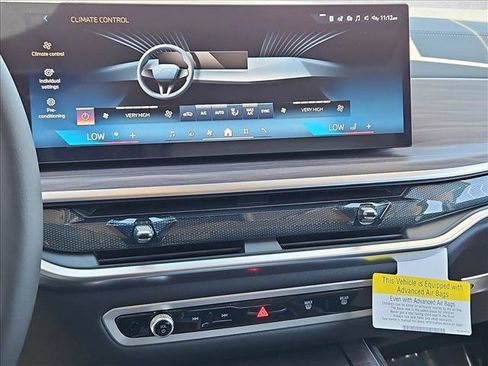New 2027 BMW X7 xDrive40i w/ Premium Package AWD/4WD image 12