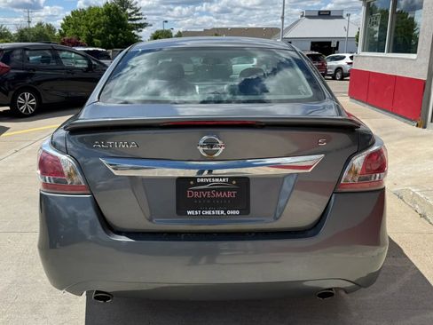 Used 2015 Nissan Altima 2.5 S w/ Sport Value Package FWD image 7