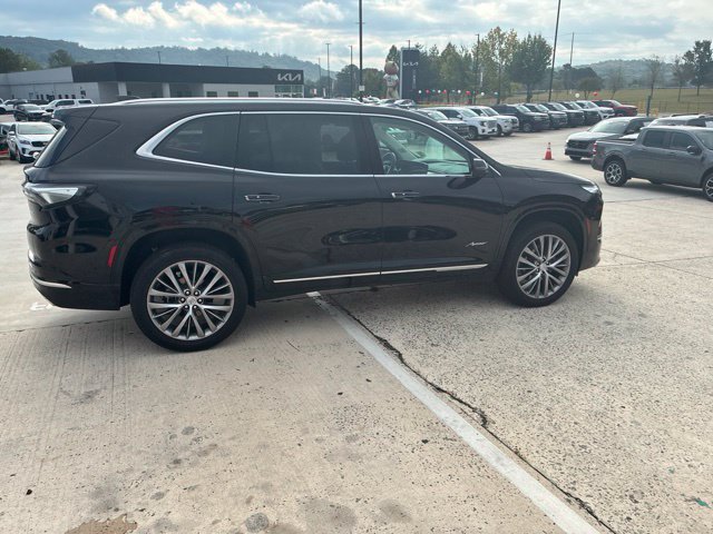 Used 2025 Buick Enclave Avenir w/ Trailering Package, 5000 lbs. FWD image 38