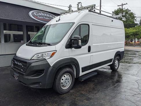 Used 2023 RAM ProMaster 1500 FWD image 1