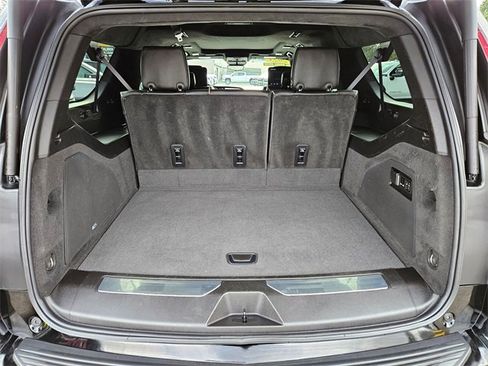 Used 2023 Cadillac Escalade ESV Sport Platinum image 9