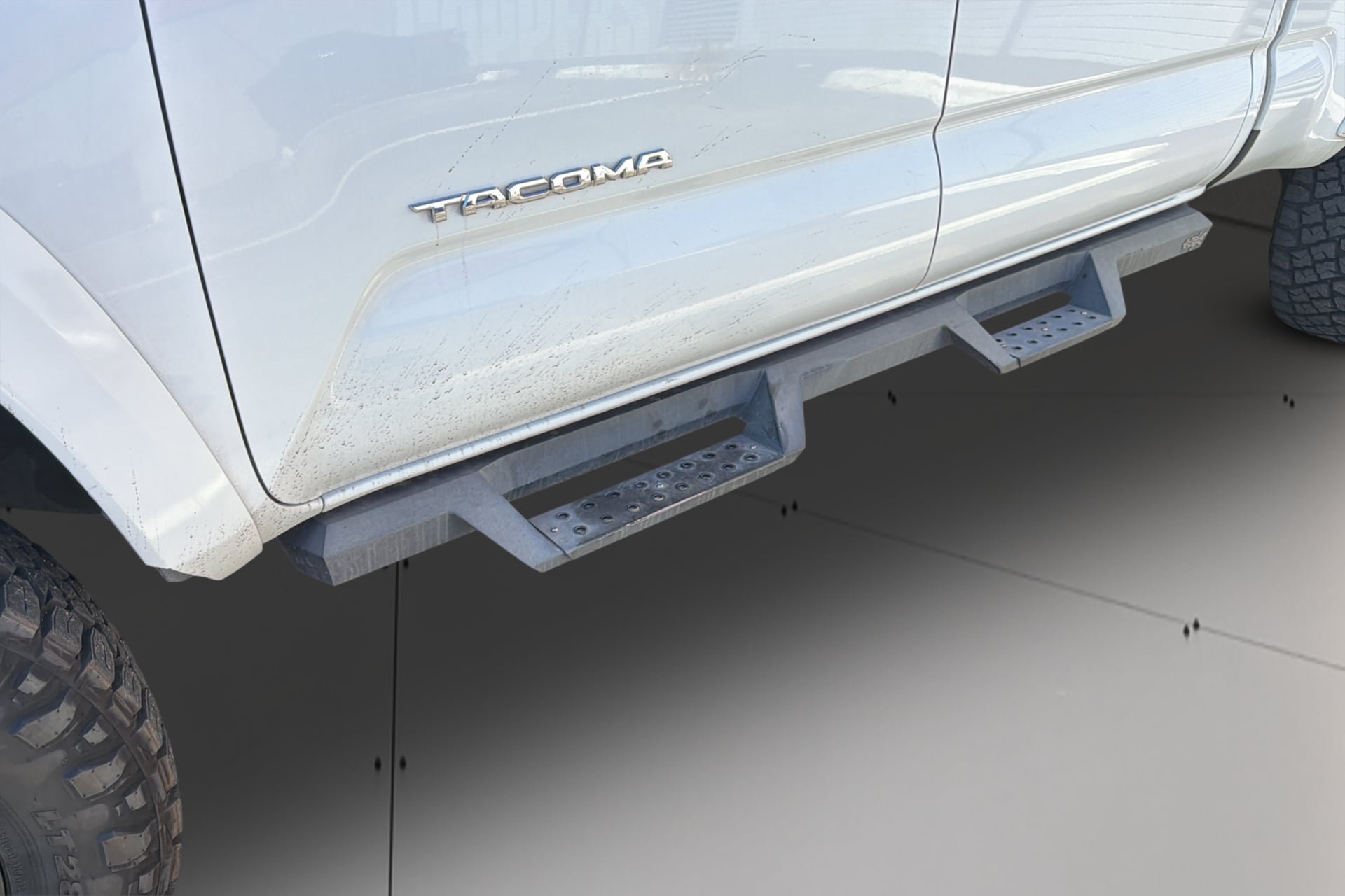 Used 2018 Toyota Tacoma TRD Sport RWD image 32