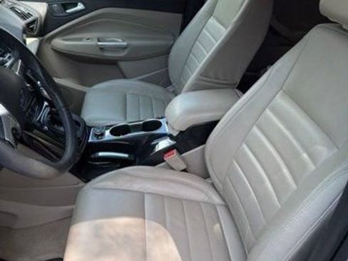 Used 2014 Ford Escape Titanium FWD image 6