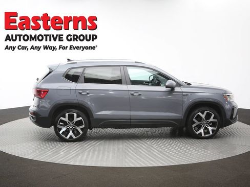 Used 2023 Volkswagen Taos SEL AWD/4WD image 44