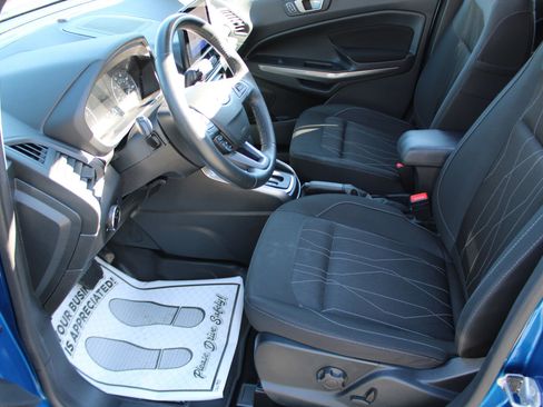 Used 2020 Ford EcoSport SE w/ SE Convenience Package image 12