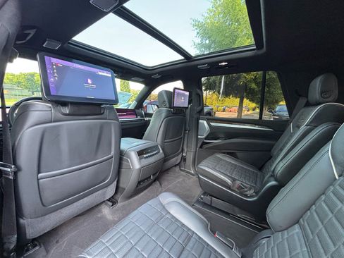 Used 2026 Cadillac Escalade Platinum Sport w/ LPO, ONYX Package AWD/4WD image 18