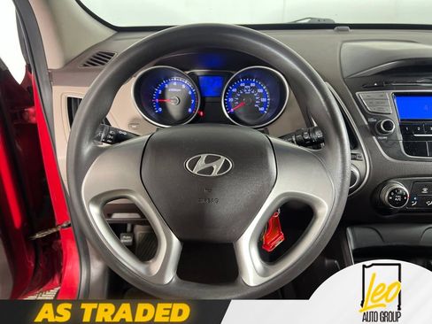 Used 2011 Hyundai Tucson GL FWD image 15