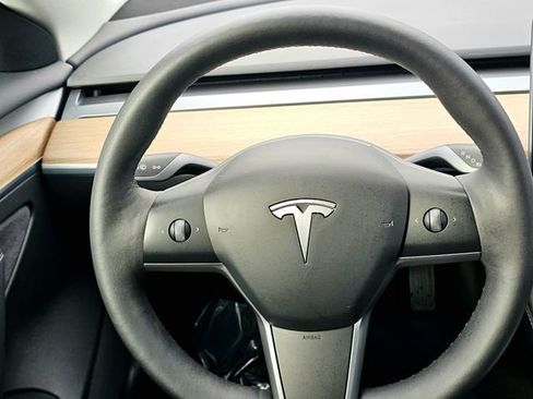 Used 2022 Tesla Model 3 Long Range image 31