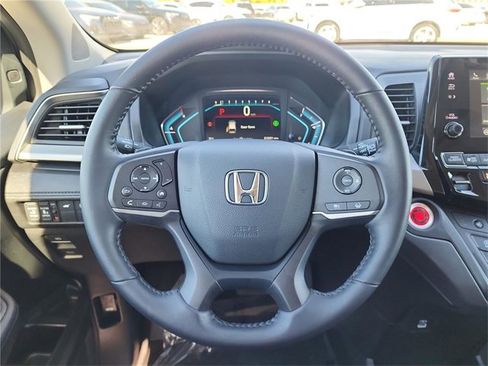 Used 2024 Honda Odyssey EX-L image 12
