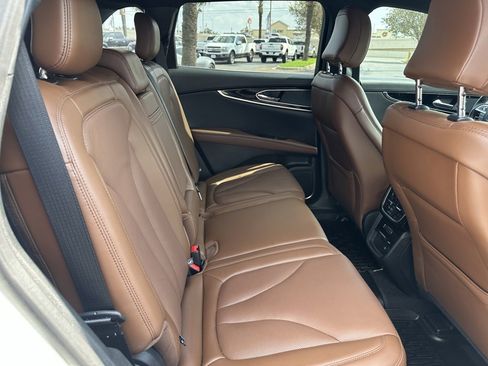 Certified 2023 Lincoln Nautilus Reserve w/ Class II Trailer Tow Package image 20