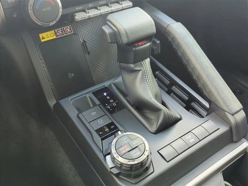 New 2025 Toyota 4Runner 4WD image 19