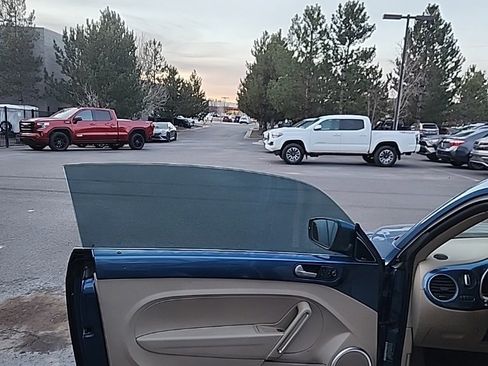 Used 2018 Volkswagen Beetle 2.0T SE image 13