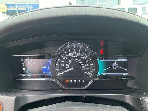 Used 2016 Lincoln MKS w/ Livery Package FWD image 8