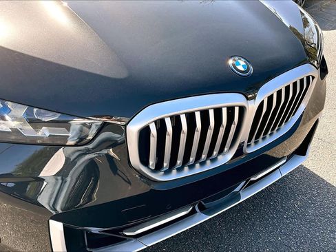 Certified 2024 BMW X5 xDrive50e w/ Executive Package image 30