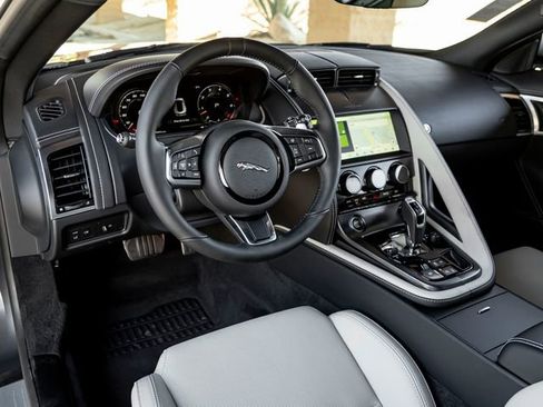 Used 2024 Jaguar F-TYPE R-Dynamic RWD image 13