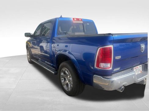 Used 2017 RAM 1500 Laramie w/ Convenience Group AWD/4WD image 8
