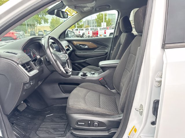 Used 2020 GMC Terrain SLE w/ Driver Convenience Package AWD/4WD image 9
