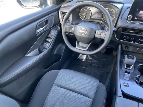 New 2026 Nissan Rogue SV image 18