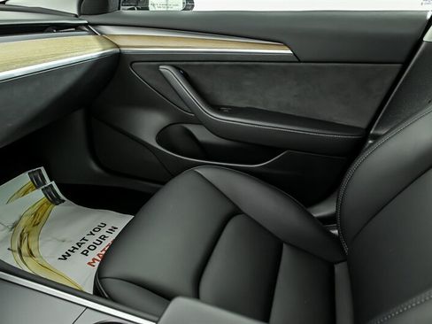 Used 2023 Tesla Model 3 Standard Range RWD image 32